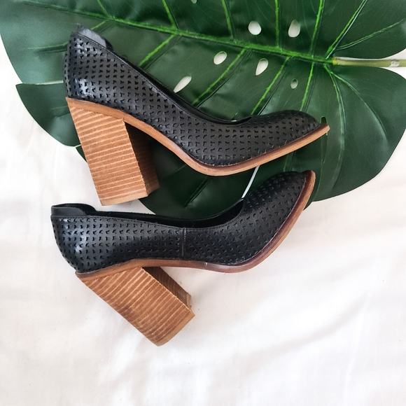 Kelsi Dagger block heels Black shoes - Picture 1 of 9